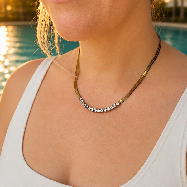 The Sparkle Line Necklace