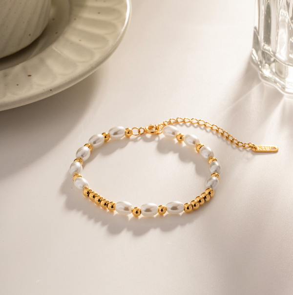 The Pearl Dip Bracelet